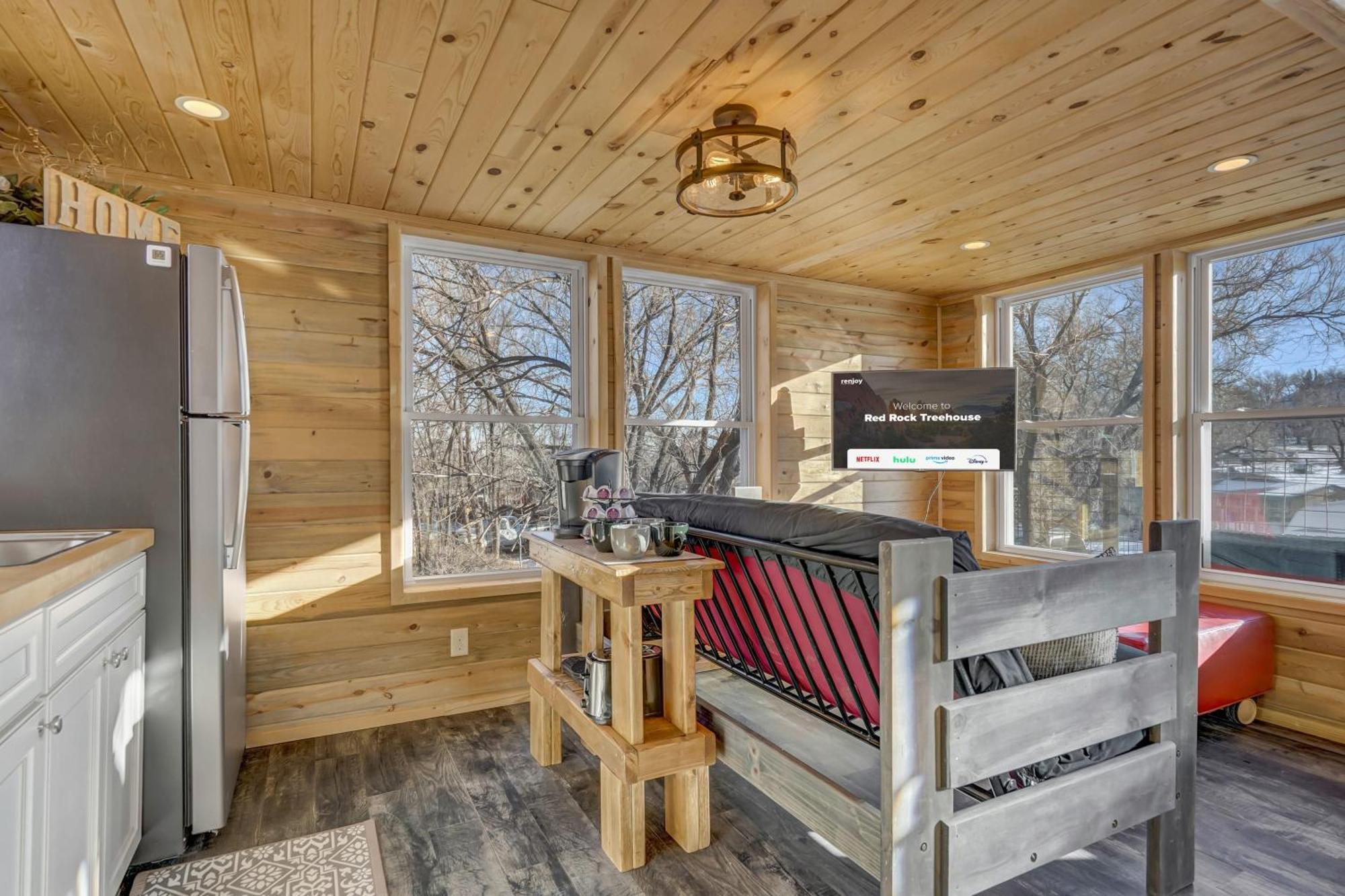 Red Rock Treehouse Unique In Old Colorado City Colorado Springs Kültér fotó